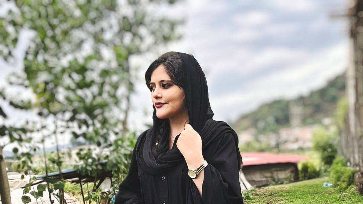 Controversy in Iran after the death of a young woman detained for wearing the veil wrong