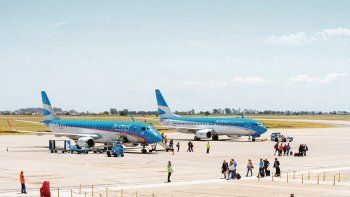 Durante los 39 días que transcurrieron desde el inicio de la operación regular Aerolíneas transportó a 78.440 pasajeros en 848 tramos operados dentro de la Argentina.