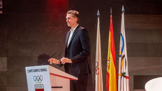 Por primera vez en la historia, todos los atletas que participen en los Juegos Olímpicos podrán solicitar una nueva beca de 10 000 dólares, anunció&nbsp; el presidente de la Comisión de Atletas del Comité Olímpico Internacional, Pau Gasol.