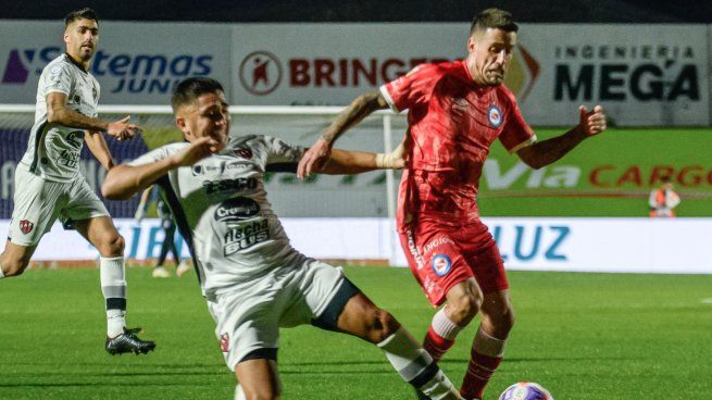 Sigue de copas. Argentinos Junios le ganó a Patronato y clasificó a los octavos de final de la Copa Argentina.