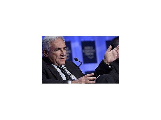 Igual advirtió de que todavía existen fuerzas que hacen retroceder a la economía.