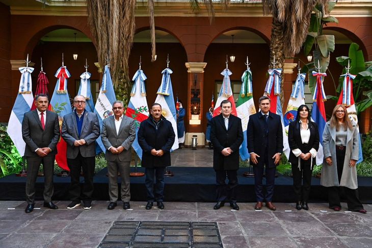 Gobernadores del Norte Grande y del Litoral, reunidos en Santiago del Estero.
