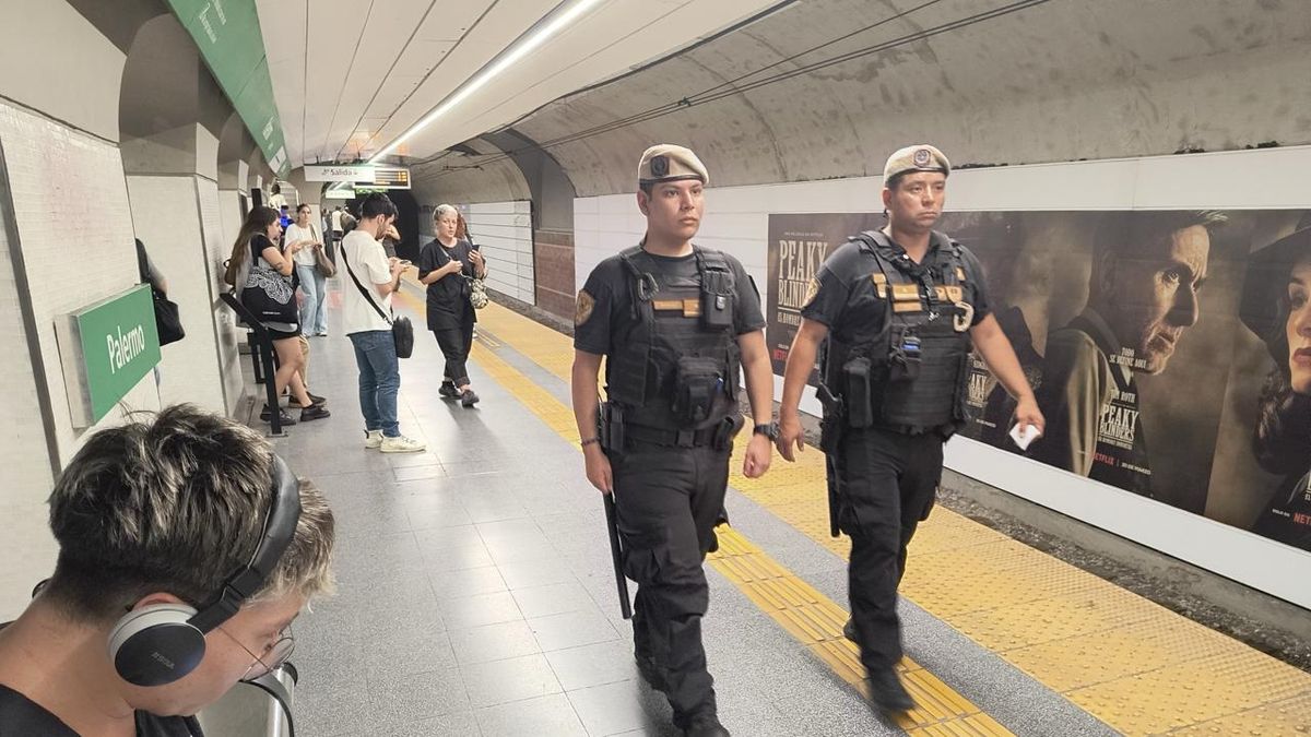 Ciudad despleg� 1.000 polic�as en el subte como parte de un operativo de saturaci�n