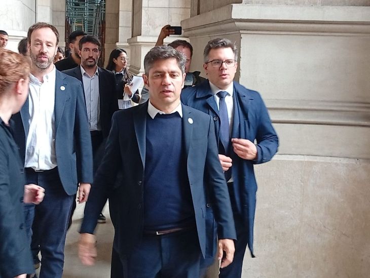 Axel Kicillof, en el Palacio de Tribunales, tras la audiencia por la caja jubilatoria bonaerense. Axel Kicillof, en el Palacio de Tribunales, tras la audiencia por la caja jubilatoria bonaerense.