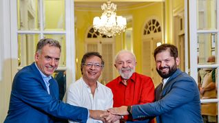 El presidente electo Yamandú Orsi tuvo una cena con sus pares de Brasil, Colombia y Chile.