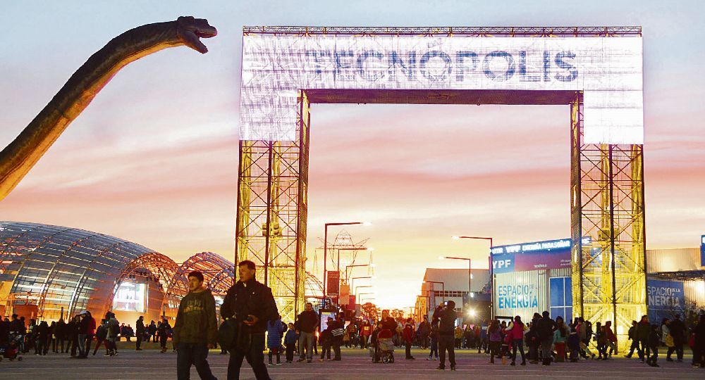 Tecnópolis está ubicado en Villa Martelli. 