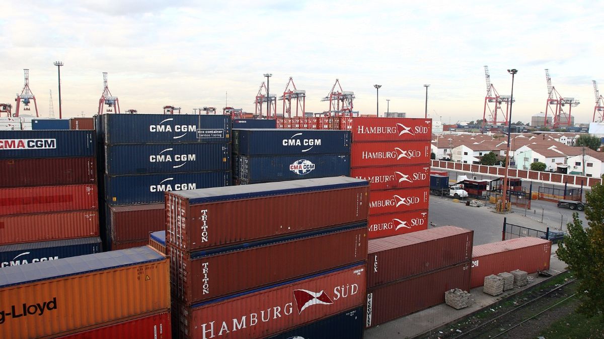 payment for imports fell 30% since the system started