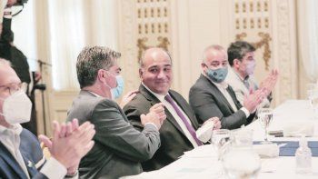 Esperan al presidente. Los gobernadores del Norte Grande protagonizarán mañana la tercera cumbre tras el relanzamiento de la liga regional en diciembre. Esta vez la cita será en la correntina Yapeyú, y en la administración anfitriona -del radical Gustavo Valdés- esperan la presencia de Alberto Fernández, interlocutor clave para los planteos contra las asimetrías, quien haría una escala previa en Posadas a su retorno de su paso por México.