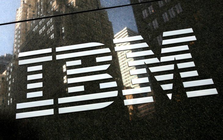 Ingresos trimestrales de IBM caen pero superan estimaciones de Wall Street