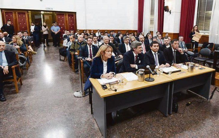 luz verde. En Mendoza se desarrolla desde esta semana el primer juicio por jurados, un sistema que ya aplica un puñado de distritos y que ayer logró el aval de la Corte.