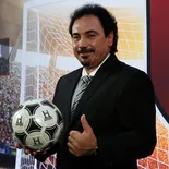 Hugo Sánchez hizo un posteo en sus redes sociales que causó intriga entre la afición. ¿Volverá a dirigir la Liga MX? Hugo Sánchez hizo un posteo en sus redes sociales que causó intriga entre la afición. ¿Volverá a dirigir la Liga MX?