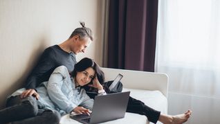 Día de los enamorados: ¿Es sano tener una relación en el trabajo?