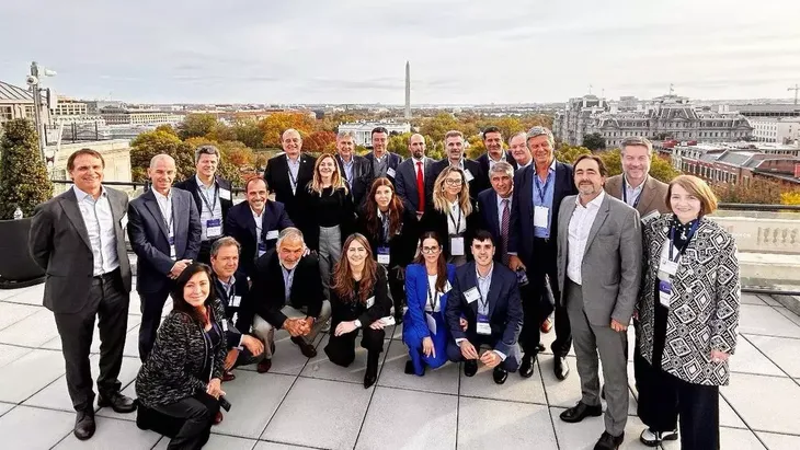 Week paralyzed in Congress due to a delegation trip to the United States