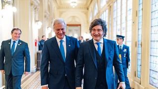 Milei viaja a Chile para reunirse con Kast, hablará en un foro de derecha y preparará la cadena por Malvinas