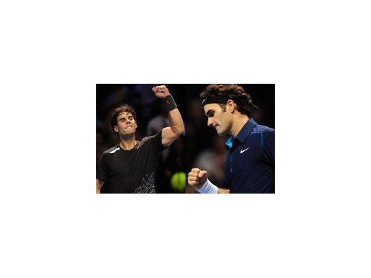Grandes. Nadal y Federer impusieron sus juegos y ganaron en la primera fecha del Masters de Londres.