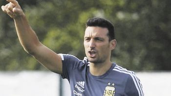 Sin Lio. El entrenador del seleccionado argentino, Lionel Scaloni, dio la lista para enfrentar a Chile, de visitante, y Colombia, como local, para la próxima ventana de las eliminatorias.