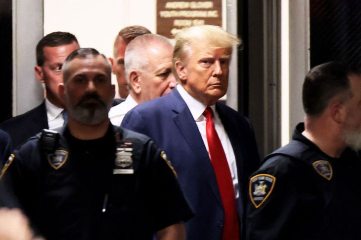 In April, Donald Trump was arrested. Democrats hoped this would make him look like a bad guy. For independents and locals, this was a demonstration that, despite their money, they were not and did not place themselves above the law. In April, Donald Trump was arrested. Democrats hoped this would make him look like a bad guy. For independents and locals, this was a demonstration that, despite their money, they were not and did not place themselves above the law.