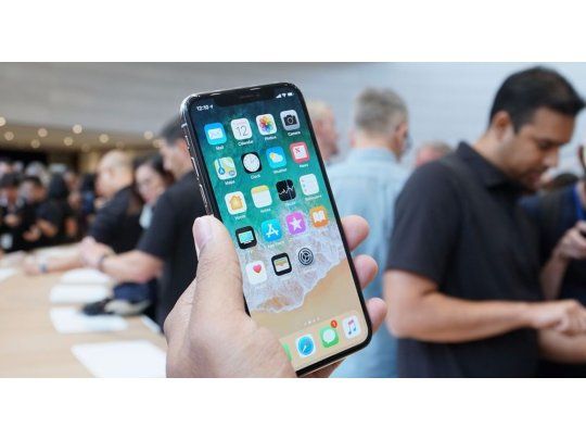 Apple superó los u$s 900.000 M de capitalización (es un 50% más que el PBI argentino)