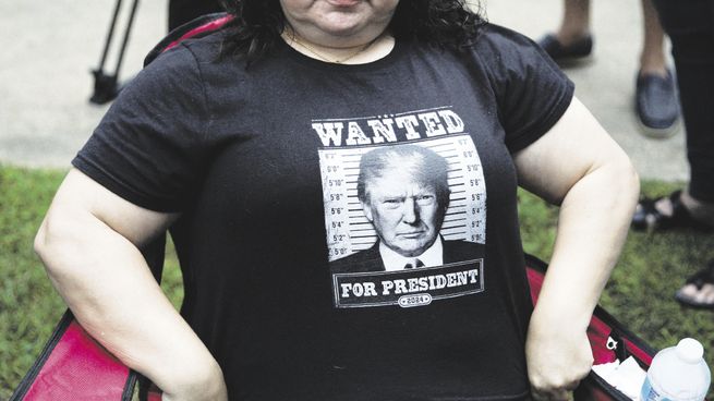 APOYO. El expresidente Donald Trump sigue cosechando respaldos a pesar de la batería de procesos judiciales que enfrenta y que lo podrían llevar a la cárcel.