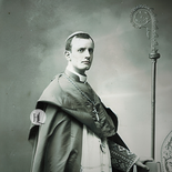 Se revoca en 1919 la orden de captura en contra del arzobispo Orozco y Jiménez, actor clave en la Guerra Cristera. Se revoca en 1919 la orden de captura en contra del arzobispo Orozco y Jiménez, actor clave en la Guerra Cristera.