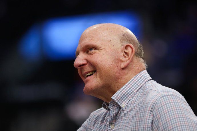 Steve Ballmer tiene un cómodo lugar en la lista.
