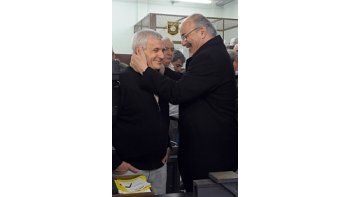Carlos Tomada y Antonio Caló a los abrazos en un centro de capacitación de la UOM en Vicente López