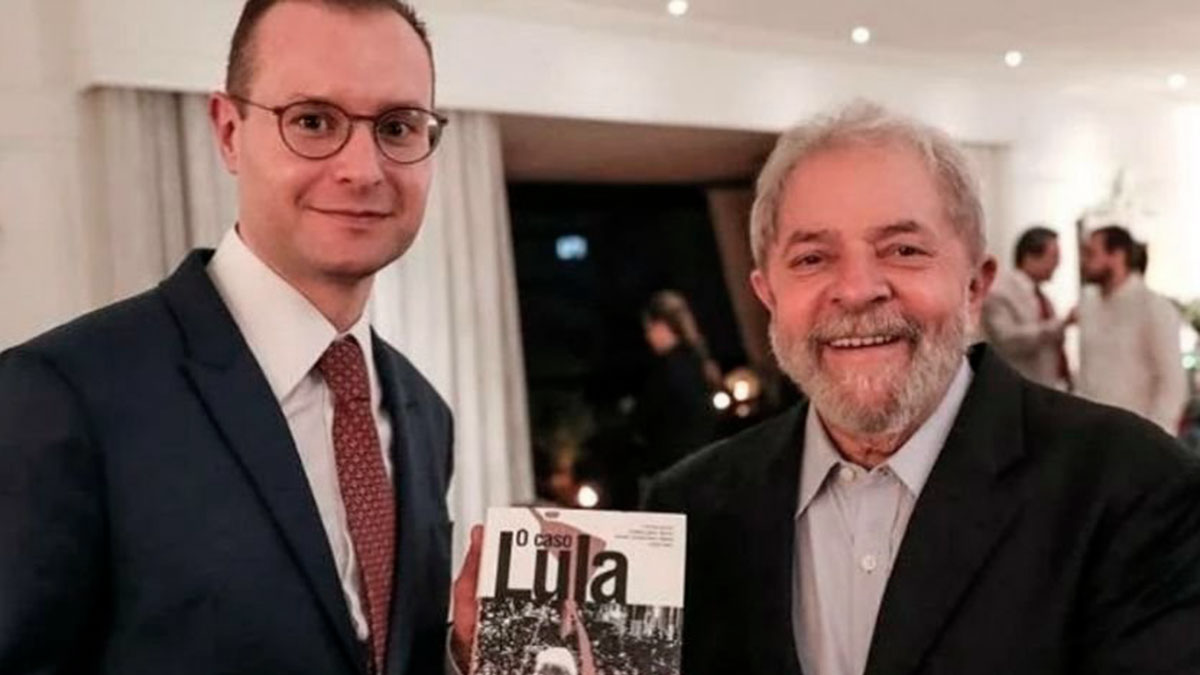 Lula nominated his personal lawyer as a candidate for judge of the Supreme Court of Brazil