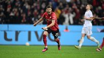 Con el alma. Exequiel Palacios se hizo cargo de los dos penales con los que Bayer Leverkusen bajó de la punta a Bayern Munich.