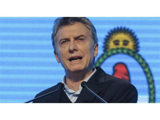 Por otra parte, Macri destacó que la revolución empezó en el campo con un 57% más de compra de maquinaria agrícola y que hoy el auto que más se vende es la camioneta.