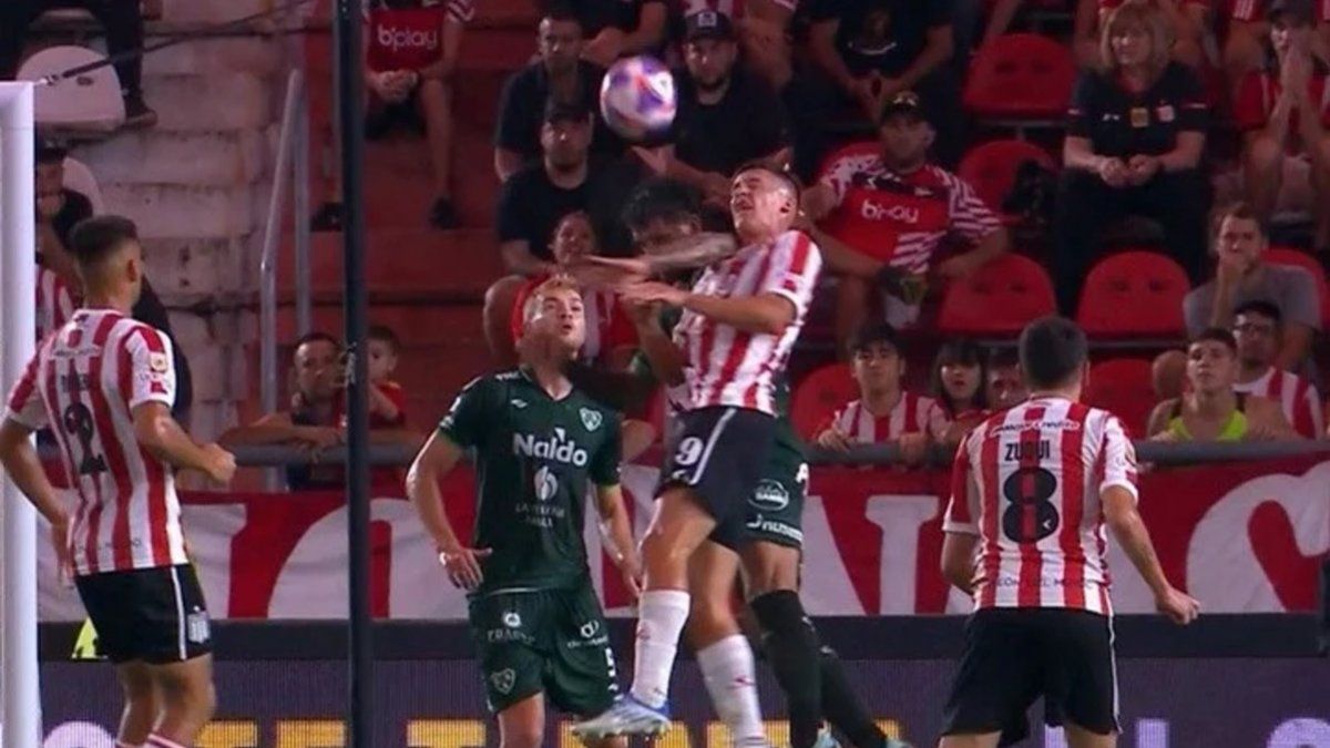 Estudiantes vs Newells for the Professional League: Time, TV and formations
