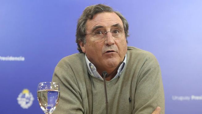 Armando Castaingdebat, ministro de Defensa del Uruguay,