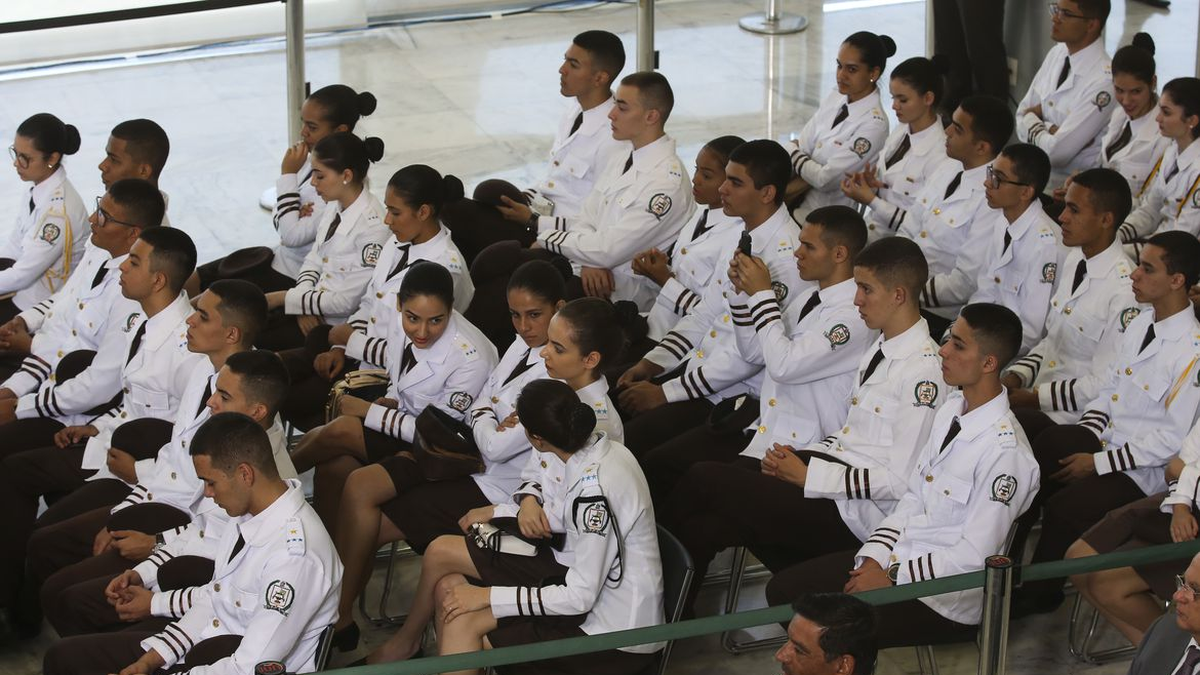 Lula eliminated the civic-military schools established by Bolsonaro