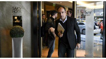 ámbito.com | El presidente de la UCR, José Corral, al salir de la cumbre.