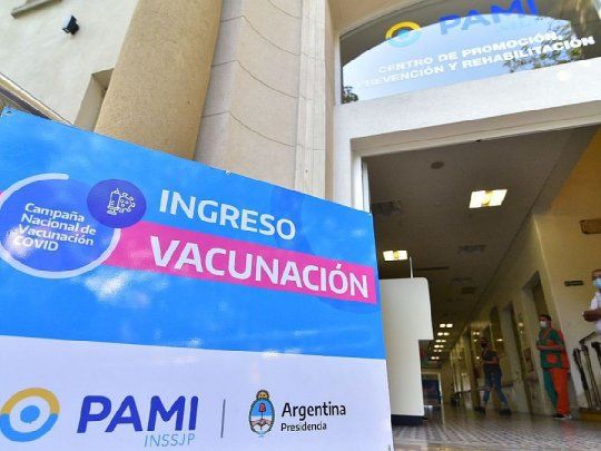 Uno de los centros de vacunación del PAMI en la ciudad de Buenos Aires está ubicado en Los centros de vacunación abiertos por el PAMI en la Ciudad están ubicados en el anexos del Hospital César Milstein, en La Rioja 951, San Cristóbal.