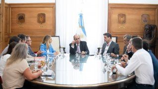 Guillermo Francos se reunió con productores cordobeses de la industria del maní.
