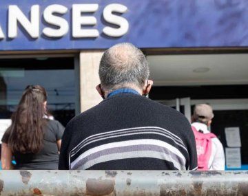 En septiembre, octubre y noviembre los jubilados con la mínima tendrán un bono resfuerzo de $27.000. En septiembre, octubre y noviembre los jubilados con la mínima tendrán un bono resfuerzo de $27.000.