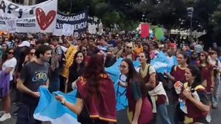 Manifestantes reclamaron la implementación de la Ley de Emergencia en Discapacidad. Manifestantes reclamaron la implementación de la Ley de Emergencia en Discapacidad.