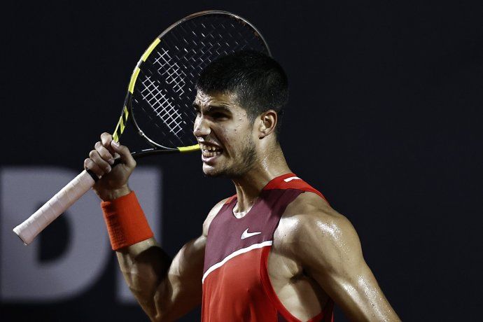 Carlos Alcaraz le ganó el título a Diego Schwartzman en Río e hizo historia.