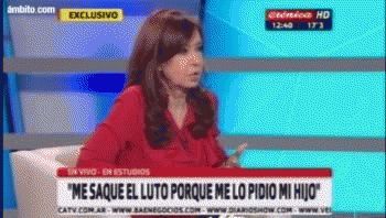 Video: el momento en que una formación del Sarmiento embiste a un camión