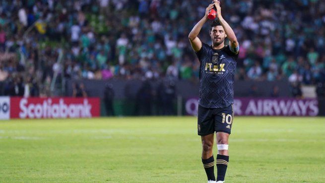 A los 36 años, Carlos Vela decidió terminar su carrera profesional como futbolista. Surgió de la cantera de Chivas, se fue a los 16 años a jugar a Europa y nunca más volvió a jugar en Mexico. 