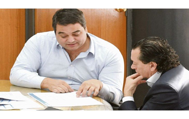 ámbito.com | último adiós. Jorge Triaca y Dante Sica compartirán hoy un encuentro para poner en escena el traspaso de facultades a favor del ministro. Compartieron la gestión por menos de tres meses, sin mayor vinculación.