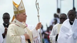 El Papa XIV arribó a Ángola tras su viaje a Camerún. El Papa XIV arribó a Ángola tras su viaje a Camerún.