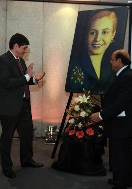 Actos y homenajes en todo el país para recordar a Evita (foto 1)