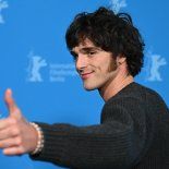 La historia de ascenso del actor del momento de Hollywood. La historia de ascenso del actor del momento de Hollywood.