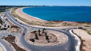 Impulsan un proyecto de movilidad urbana para mejorar el tránsito en Punta del Este. Impulsan un proyecto de movilidad urbana para mejorar el tránsito en Punta del Este.