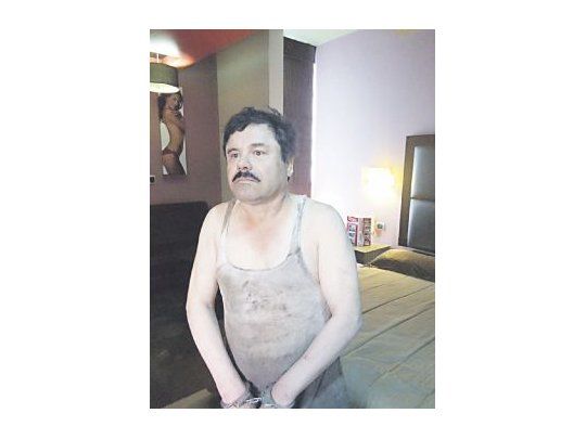 Así apareció el viernes Joaquín “El Chapo” Guzmán, en un pasmoso estado de abandono. Una imagen inusual para quien se autodefinió como el narcotraficante más poderoso del mundo.