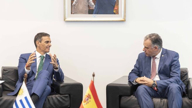 Pedro Sánchez visitó Uruguay la semana pasada y firmaron acuerdo de desarrollo entre ambos países. 