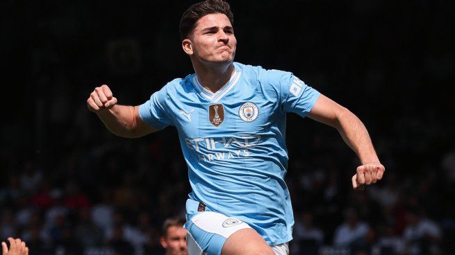 ¿Se va?. Julián Álvarez dejaría Manchester City para mudarse a España. 