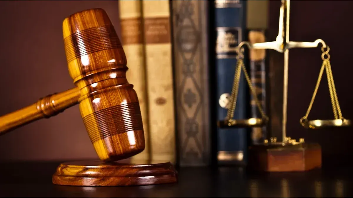 Lawyers begin to report to the FIU and warn of a possible source of conflict
