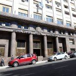 Economía enfrenta vencimientos por $15 billones,.Busca alto rollover ofreciendo bonos de tasa variable para los bancos. Economía enfrenta vencimientos por $15 billones,.Busca alto rollover ofreciendo bonos de tasa variable para los bancos.